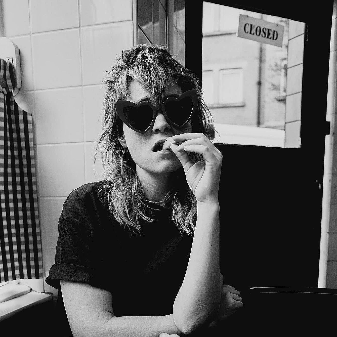 Billy Nomates shares “FNP,” her new single for Invada Records