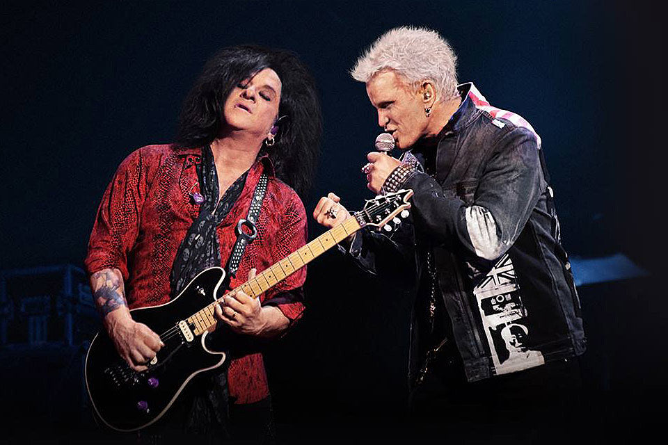 Billy Idol announces “unplugged” duo tour with Steve Stevens