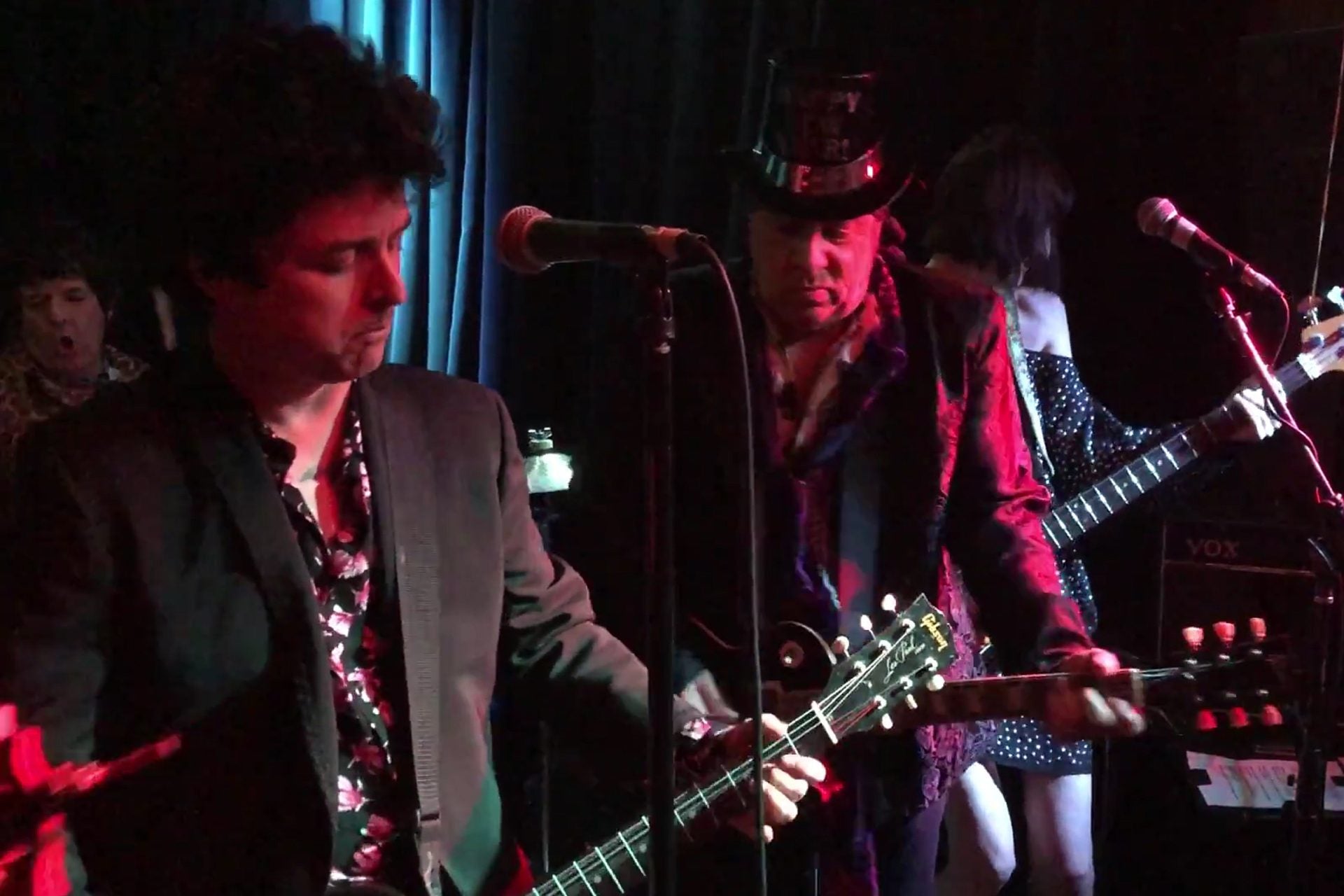 watch Billie Joe Armstrong & Jesse Malin’s all-star NYE covers show (full set video)