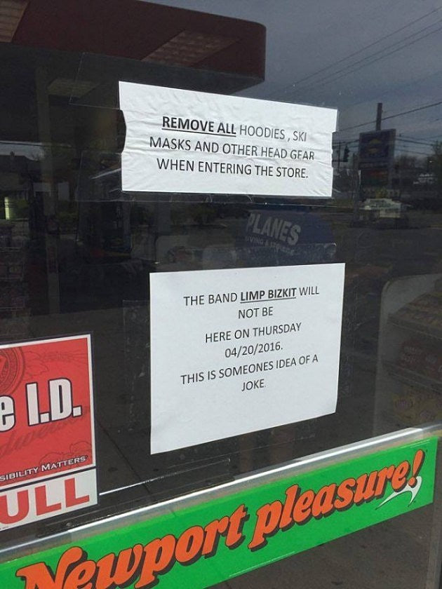 A bunch of Limp Bizkit fans showed up to a fake concert at a gas station in Ohio