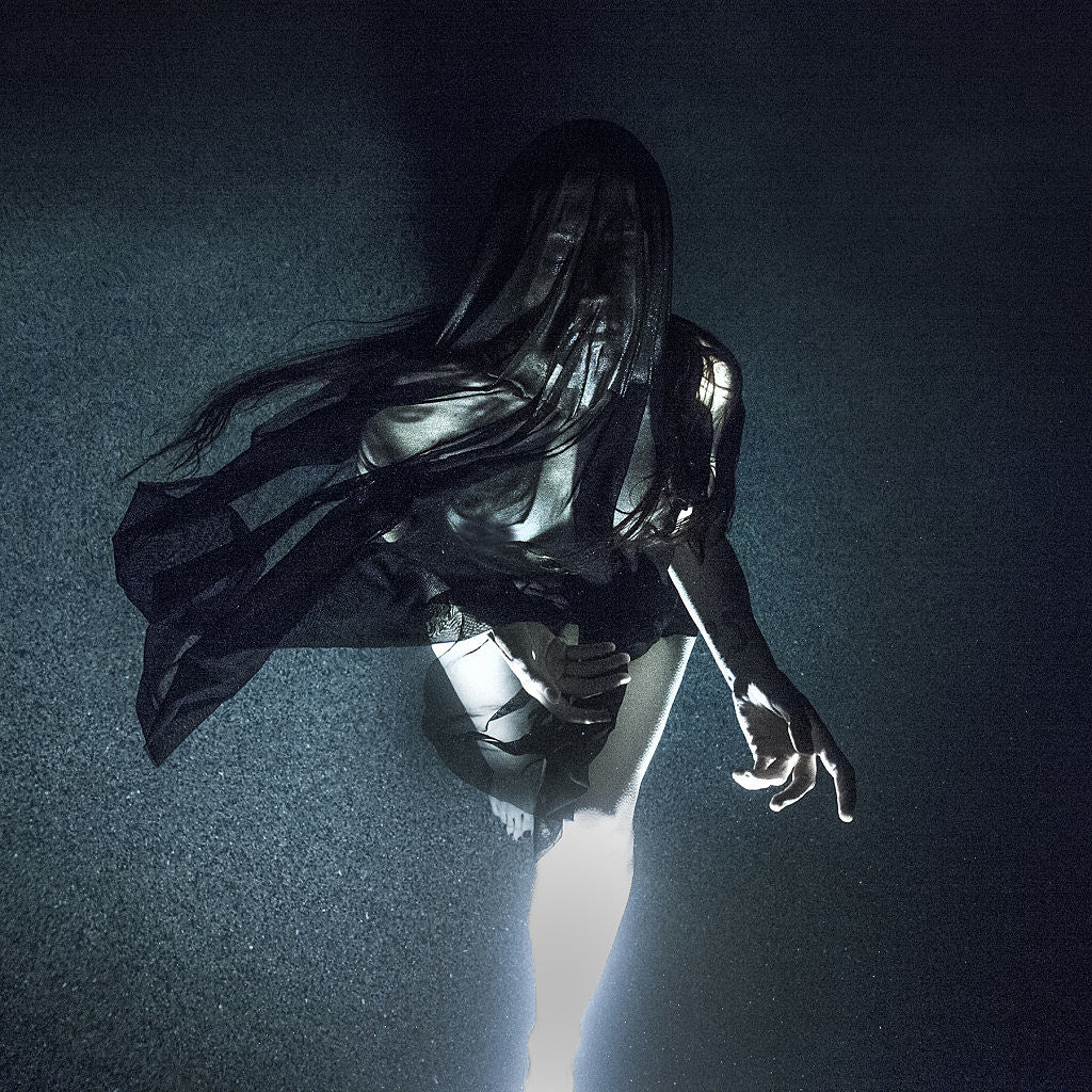 Black Mare releasing ‘Death Magick Mother’ (stream “Femme Couverte”)