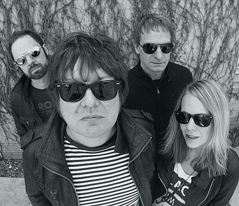 BNLX released ‘Good Light’ (listen), playing NYC shows with Swedish band Les Big Byrd this week