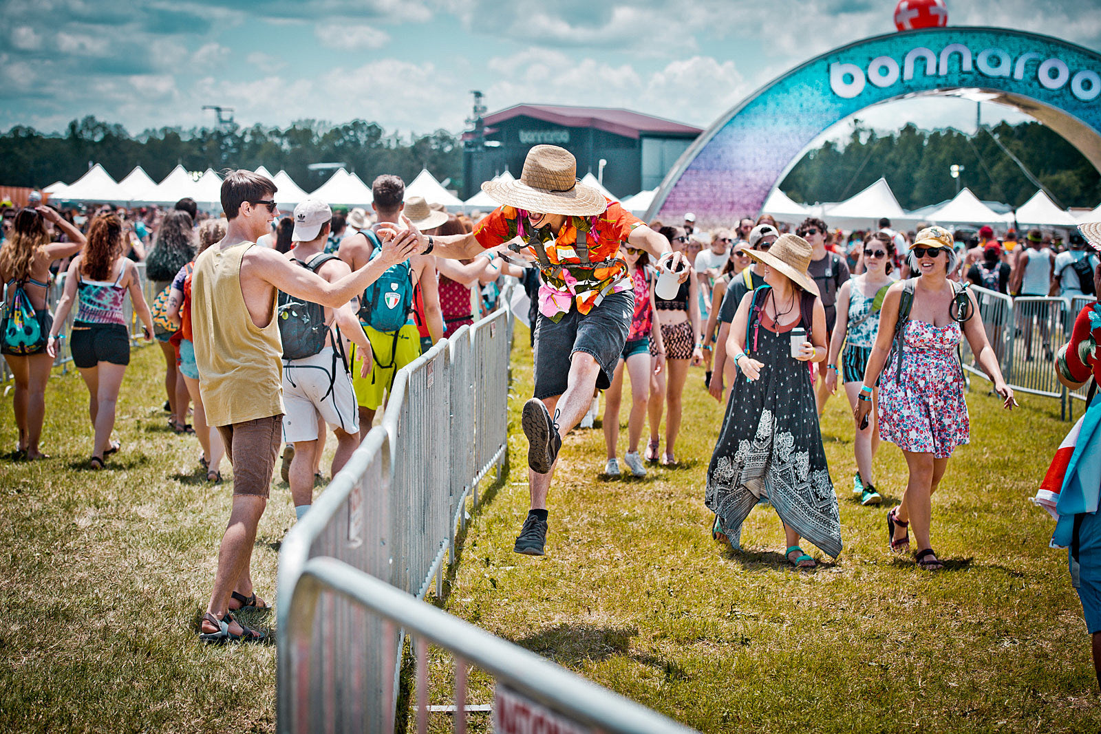 Bonnaroo’s Arch burned by organizers