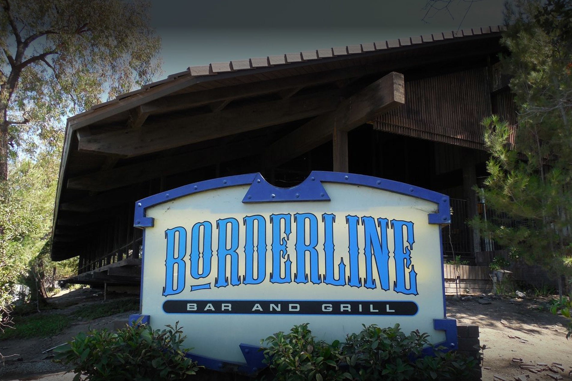 13 dead in shooting at Thousand Oaks, CA bar and music venue