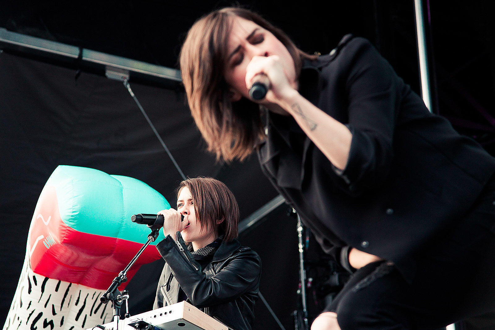Tegan & Sara announce ‘The Con’ 10th anniversary tour