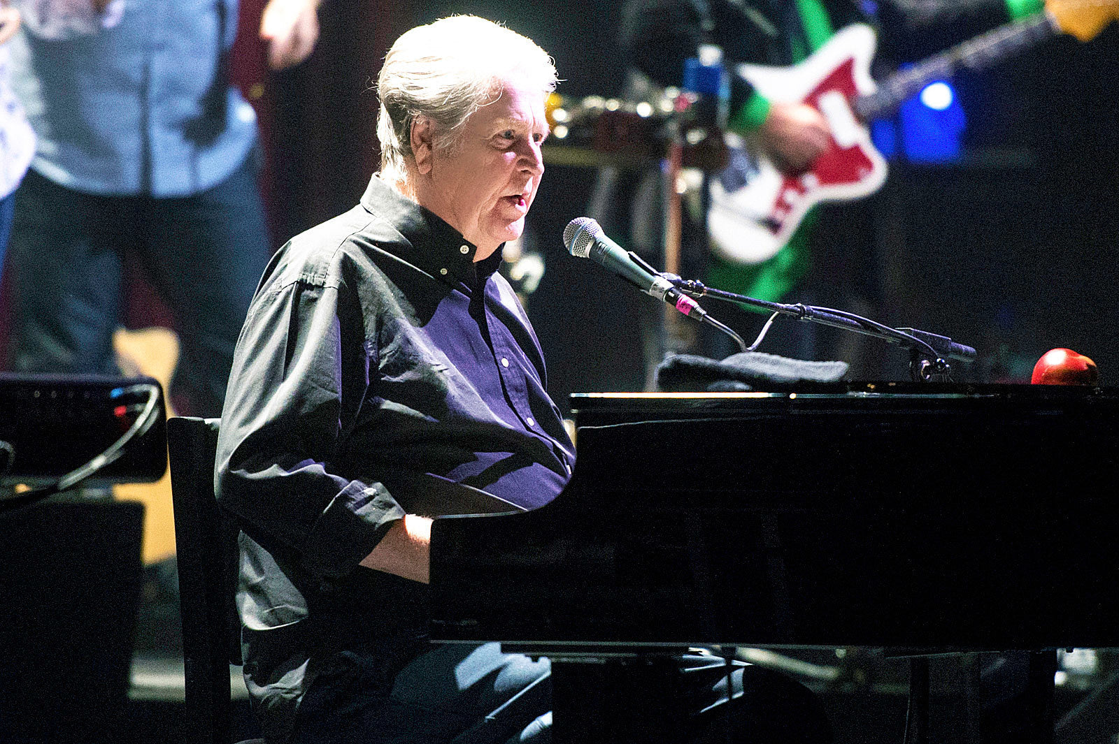 Brian Wilson expands ‘Pet Sounds’ tour into 2017