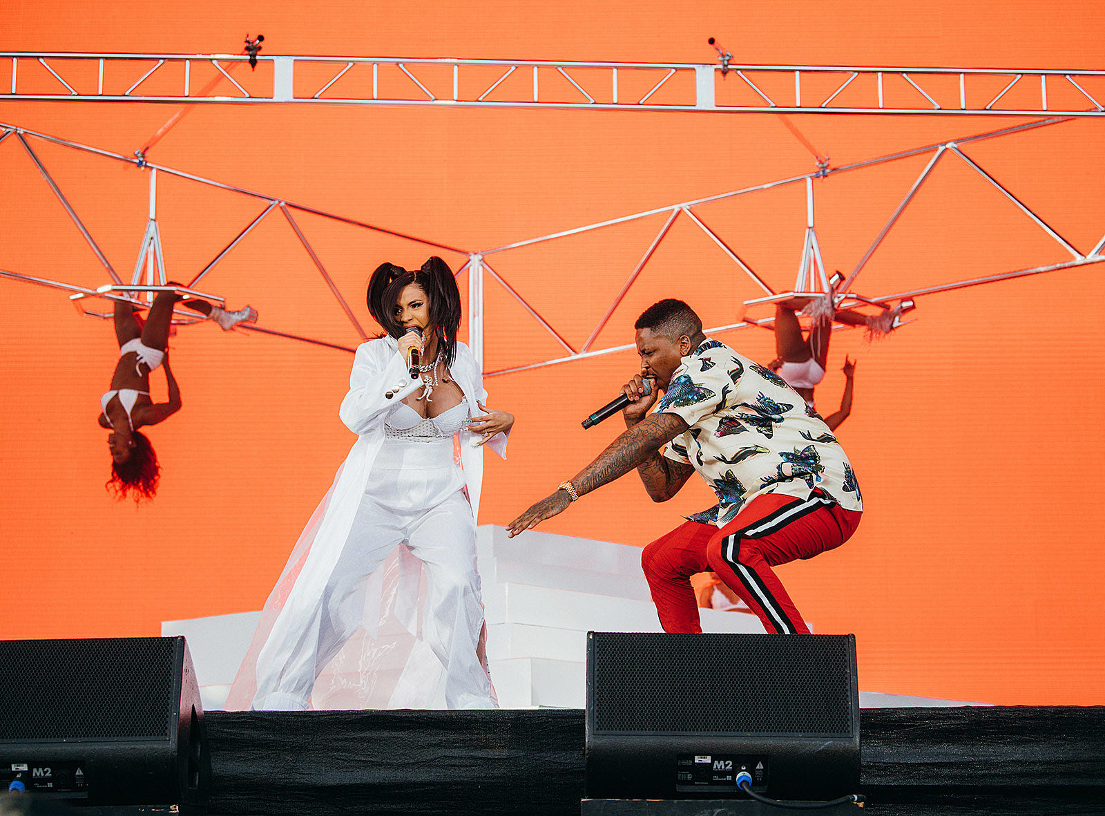 Cardi B brought out Chance the Rapper, YG & others at Coachella (watch)