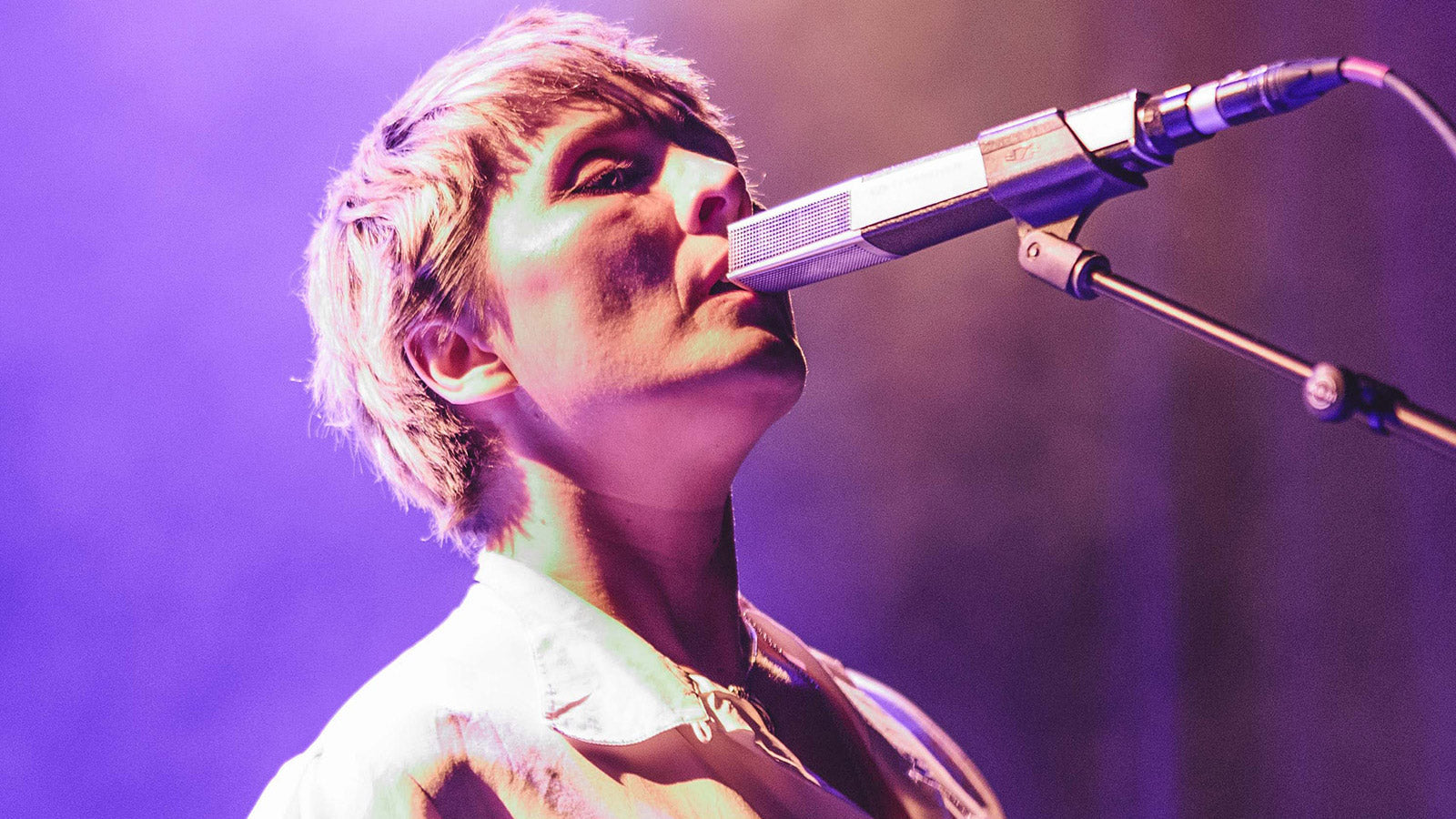 Cate Le Bon announces tour around Woodsist Fest (BV presale for NYC)