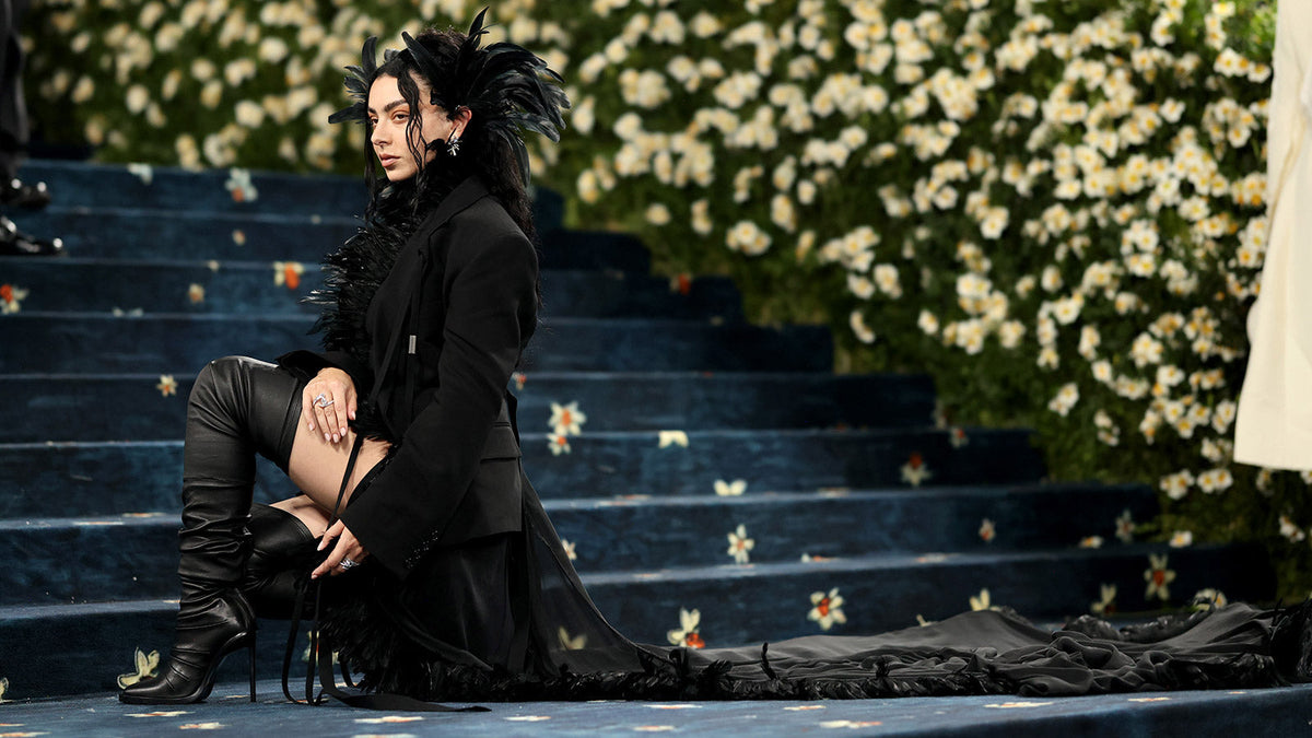 Met Gala 2025 red carpet pics (Rihanna, Chappell Roan, Doechii, Lana Del Rey, Charli xcx, André 3000, more)