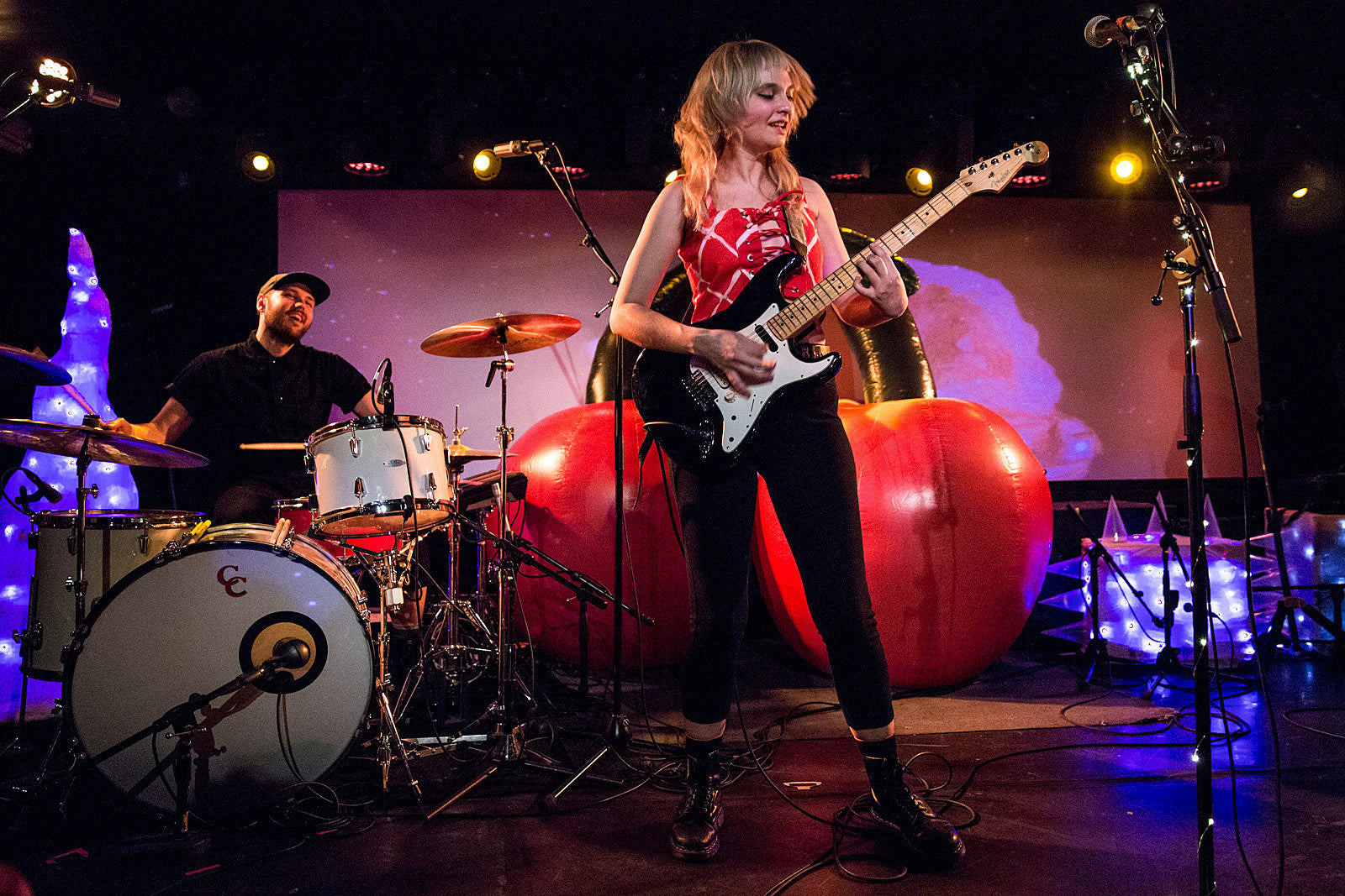Cherry Glazerr playing Mercury Lounge after show with Jack White