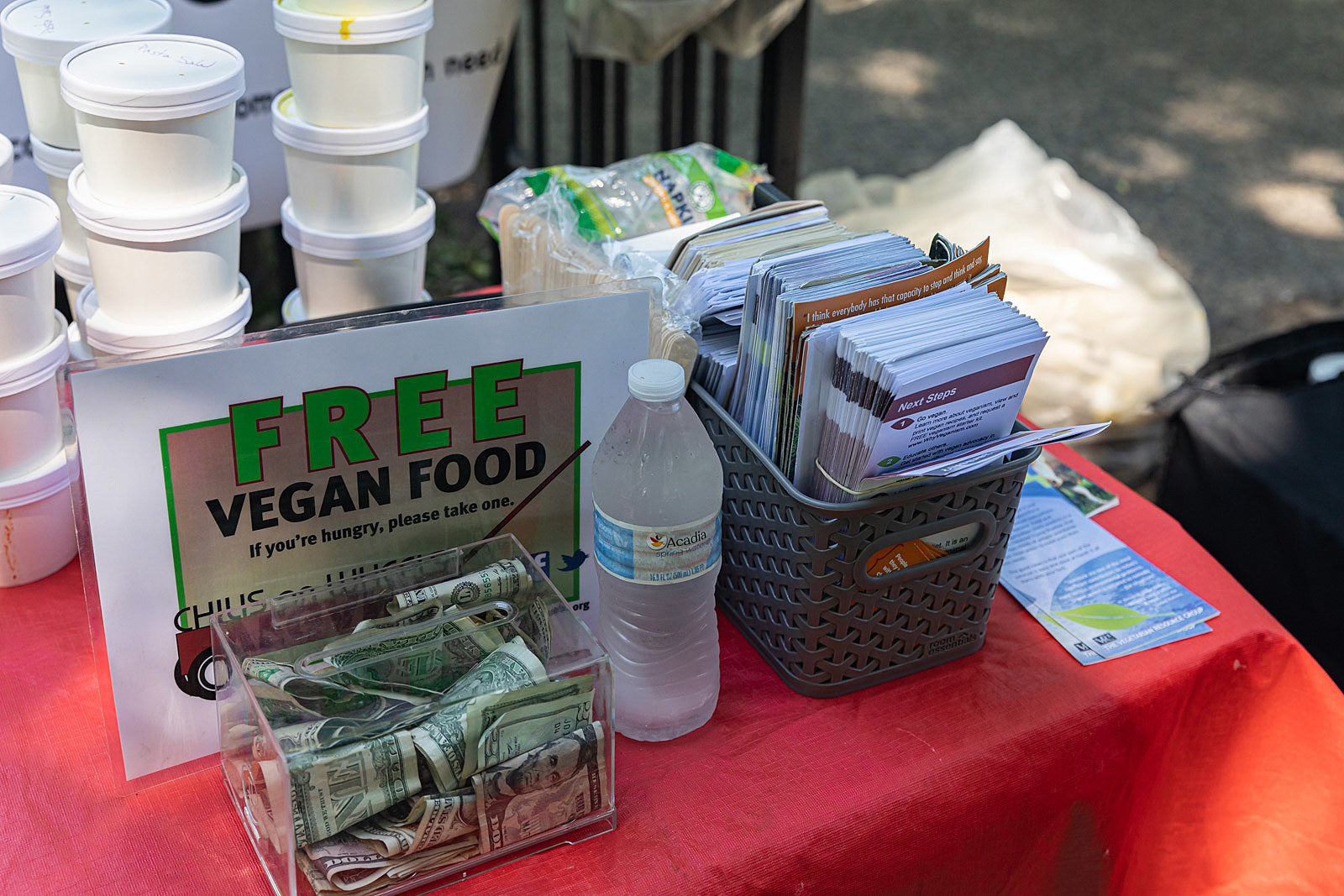 Support Chilis on Wheels’ efforts to bring vegan food relief to families in need