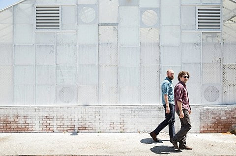 Chris Forsyth releasing a new collaborative album with Koen Holtkamp, playing shows (dates & new video)