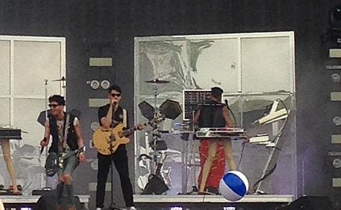 watch Ezra Koenig join Chromeo for Vampire Weekend’s “Cape Cod Kwassa Kwassa” at Governors Ball