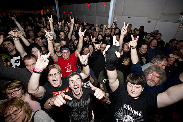 Clutch played T5 w/ Crobot & Valkyrie (pics, video, setlist)