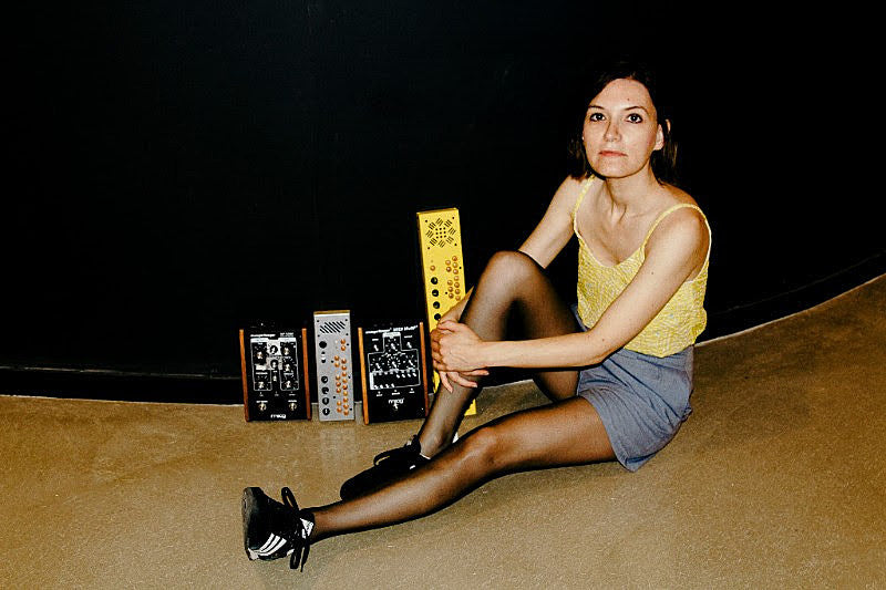 Colleen announces new album & US tour, shares “Separating”