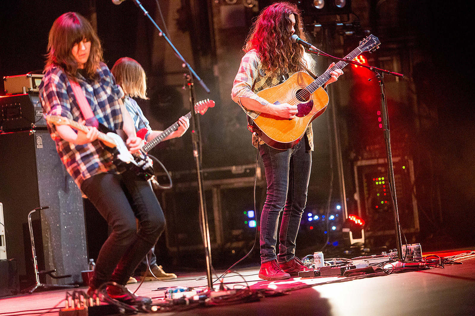 Courtney Barnett & Kurt Vile played a collaborative Beacon Theatre show (pics)