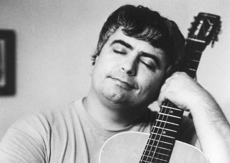 read Daniel Johnston tributes from Beck, Mountain Goats, Kevin Morby, and more