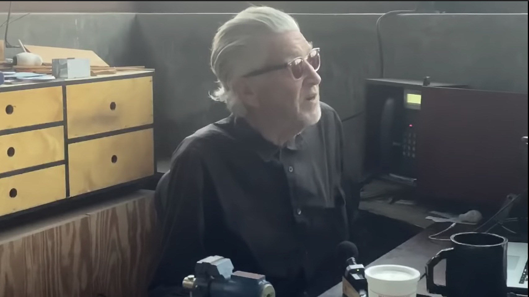 every song David Lynch mentions in his daily weather reports: a playlist