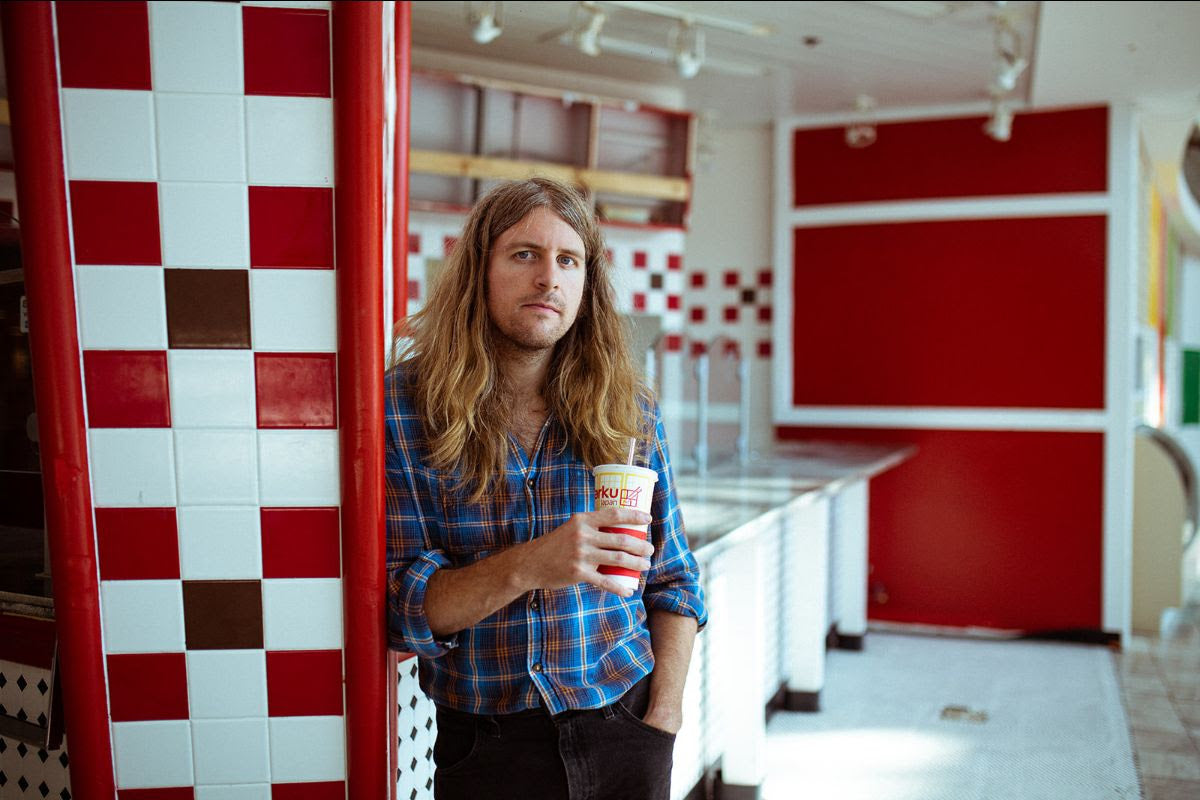 David Nance & Mowed Sound prep album for Third Man, share “Mock the Hours”
