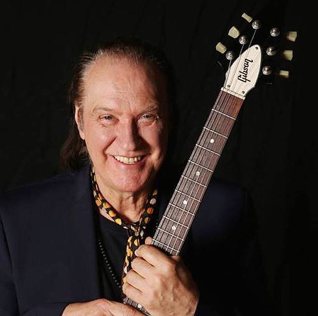 Dave Davies preps LPs and documentary, touring; Ray Davies knighted by Queen