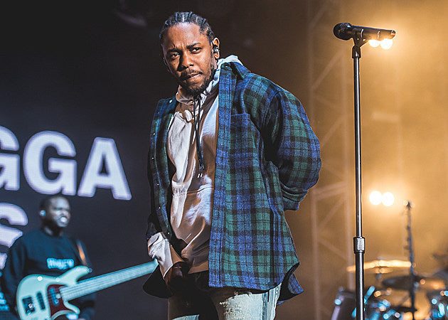 watch Kendrick Lamar pay tribute to Phife Dawg on stage in Australia