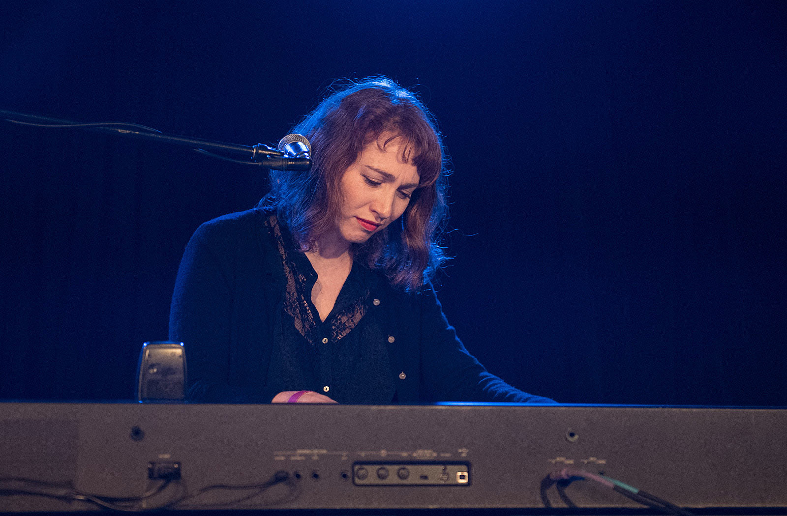 Regina Spektor, Amanda Palmer & more played “Dear America” benefit show (pics)