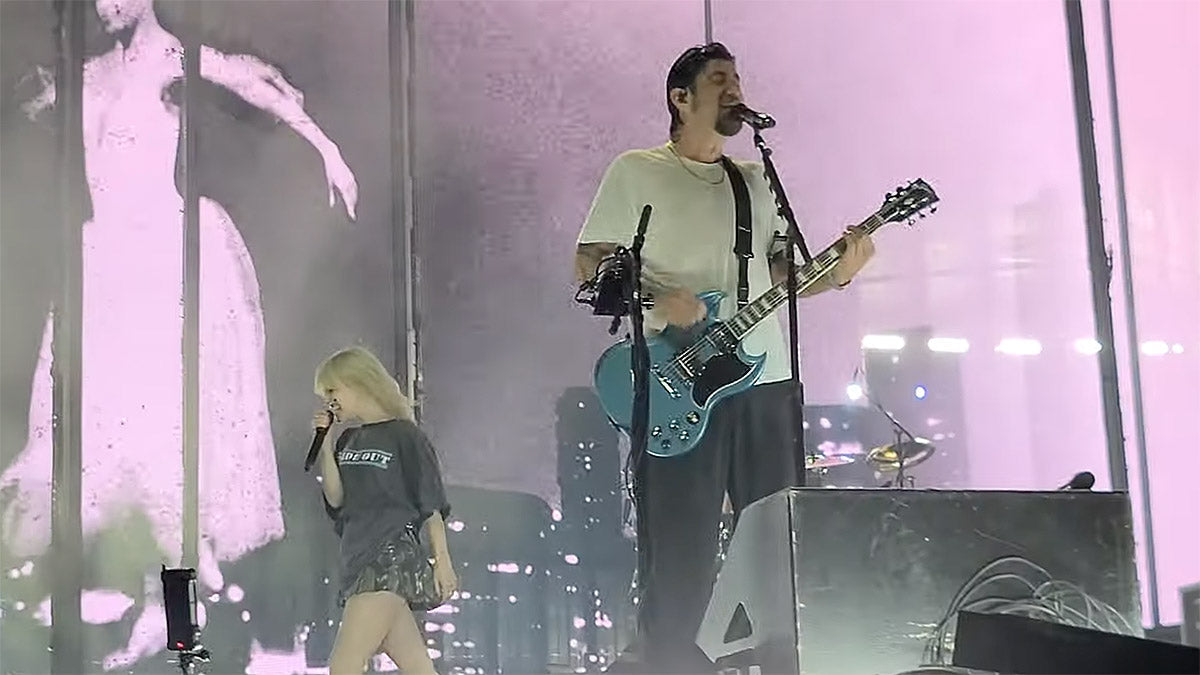 Watch Deftones bring out Paramore’s Hayley Williams for “Minerva” in Nashville