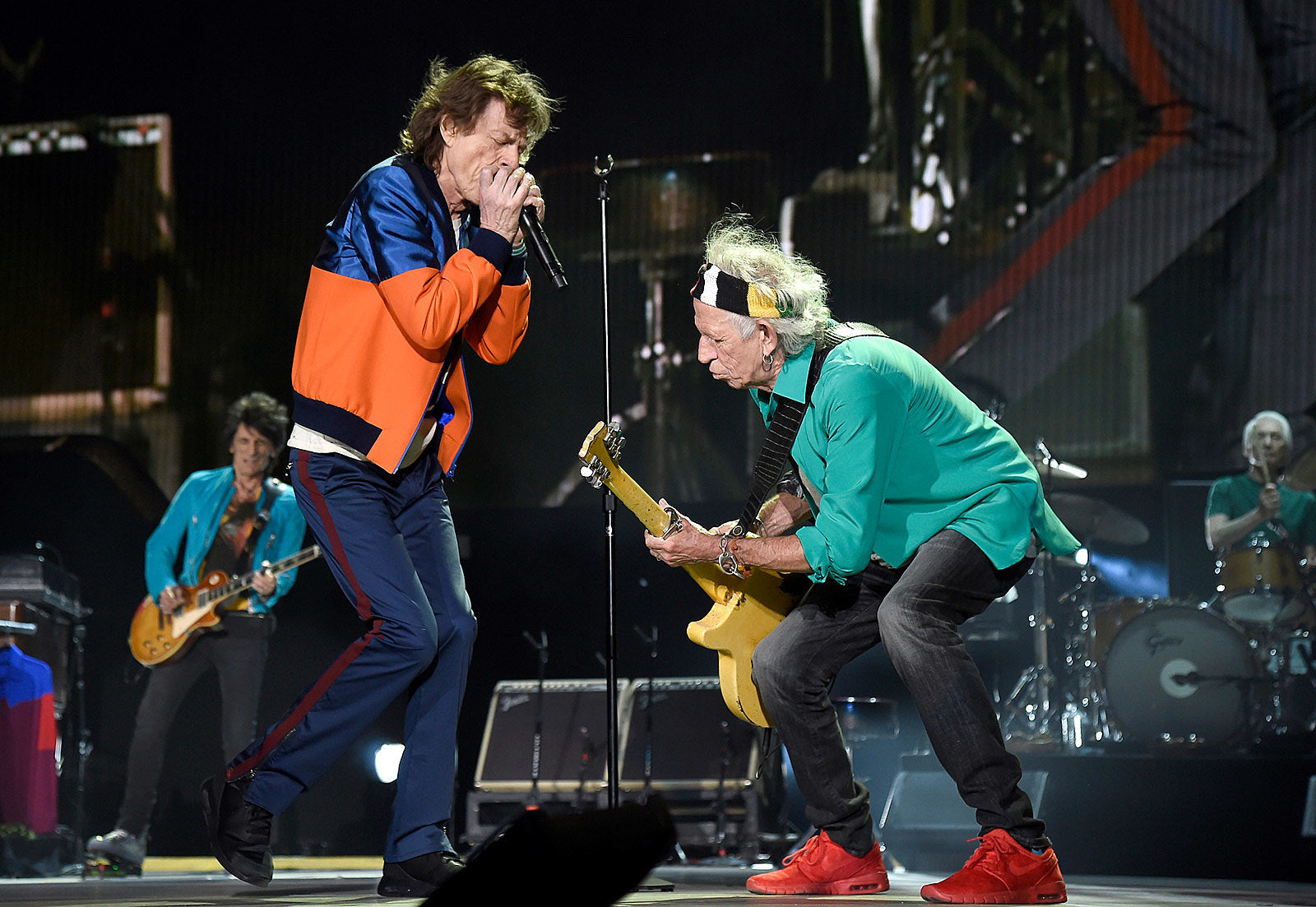 Desert Trip weekend 1 pics (Stones, Who, Paul, Neil, Dylan & Roger Waters)