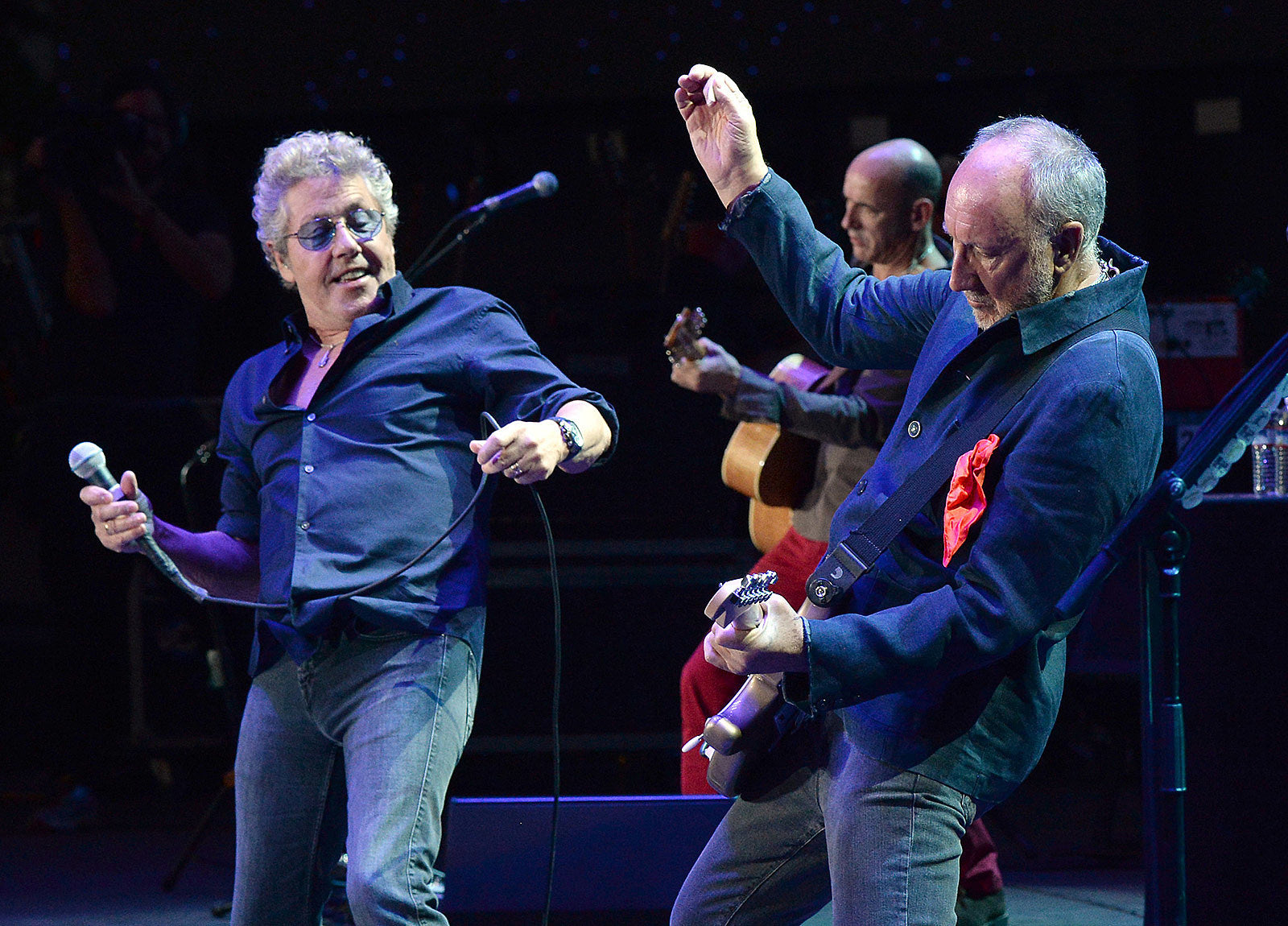 Desert Trip concludes! — MORE PICS + setlists (Neil Young, Paul McCartney, Rihanna & more)