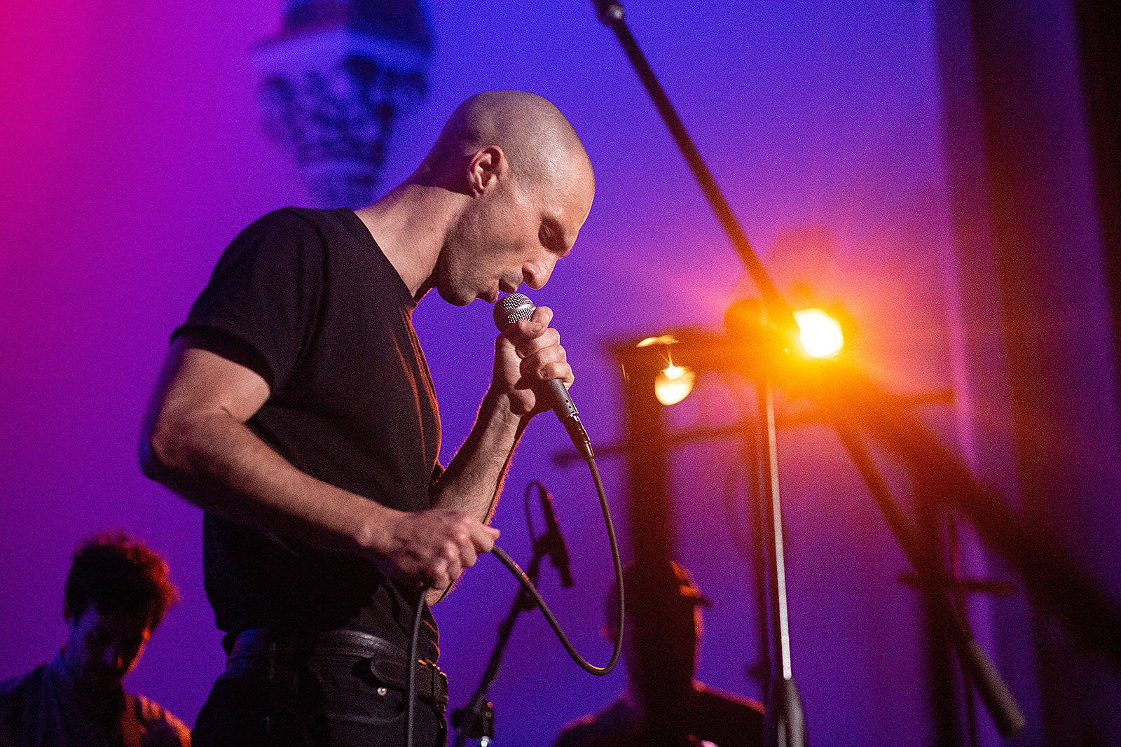Devon Welsh debuted new music & new band at Park Church Co-op (pics, video)