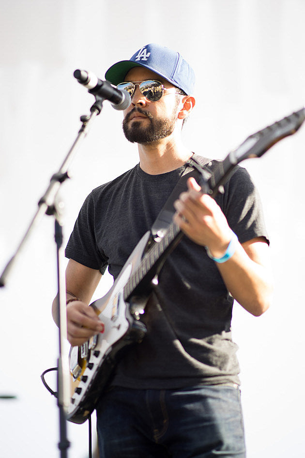 Dios are back, released two new singles (listen), played Desert Daze