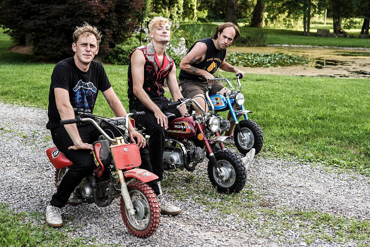 Watch The Dirty Nil’s new live performance video for “Doom Boy”