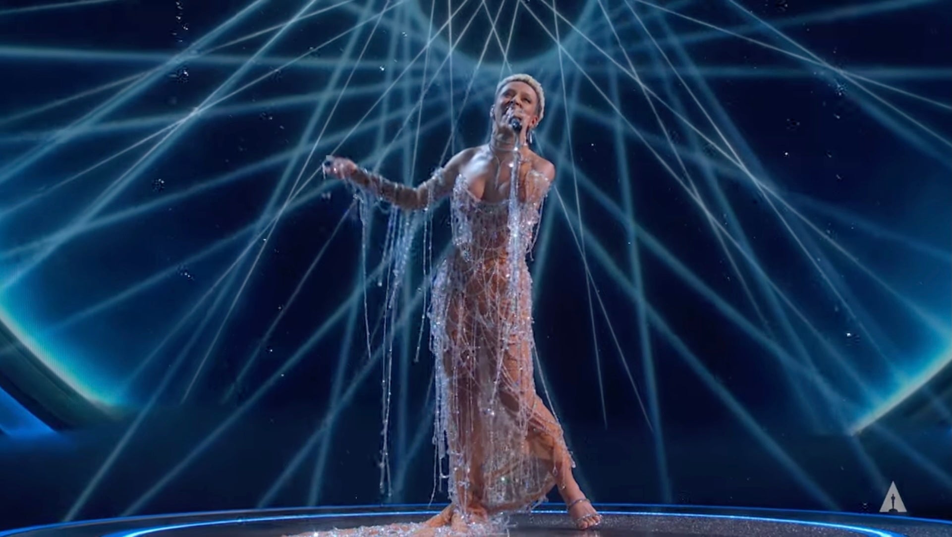 Watch Doja Cat, Raye and Blackpink’s Lisa pay tribute to Bond Themes on the 2025 Oscars