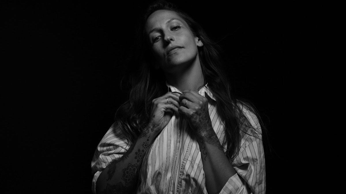 Domino Kirke taps Angel Olsen for “It’s Not There” from new LP