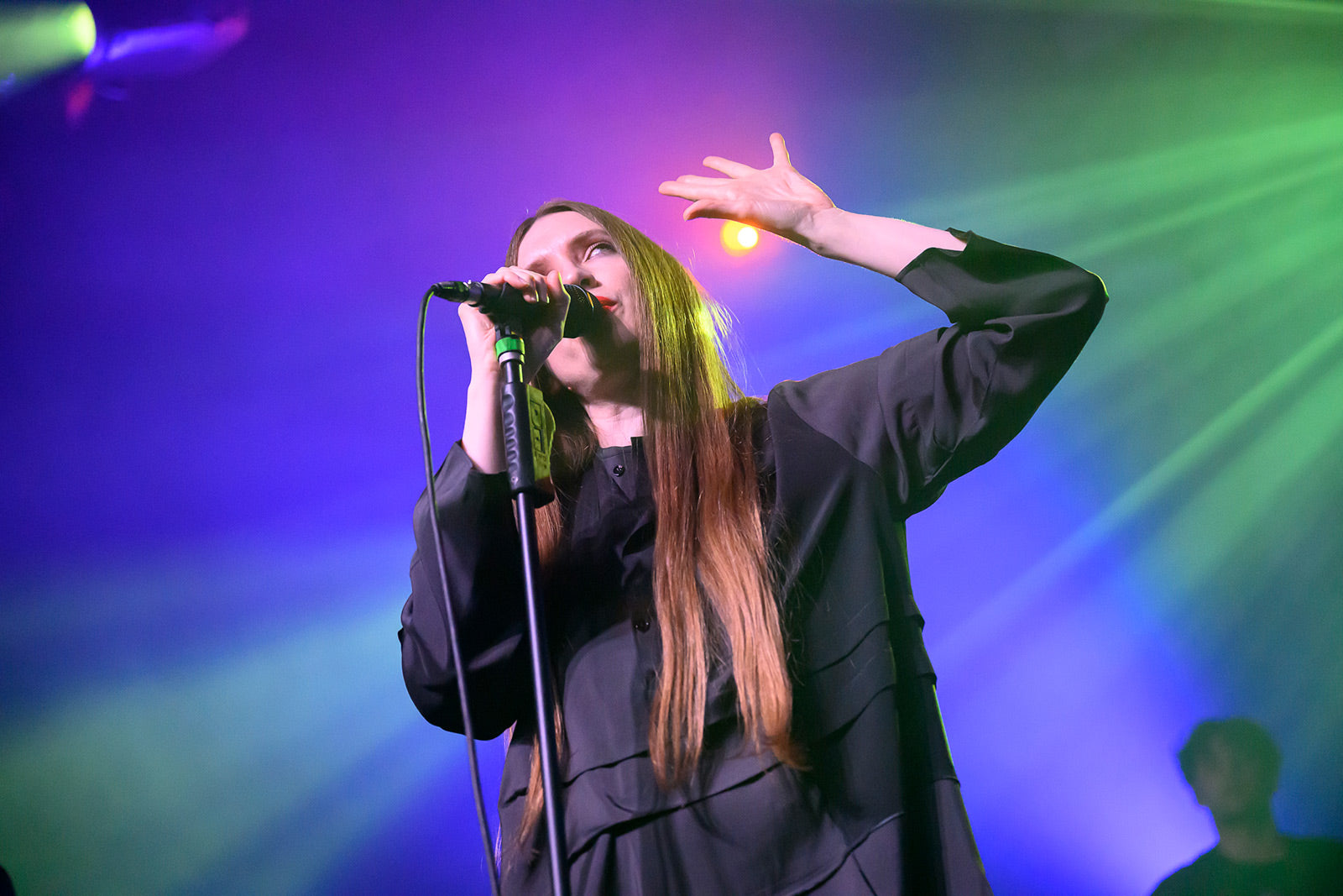 Dry Cleaning played Brooklyn Steel with Snõõper (pics, video, setlists)