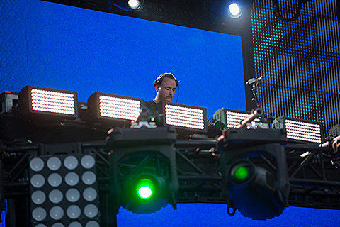 Duke Dumont releases “Ocean Drive” from new EP series, touring, playing Terminal 5 (dates, stream)