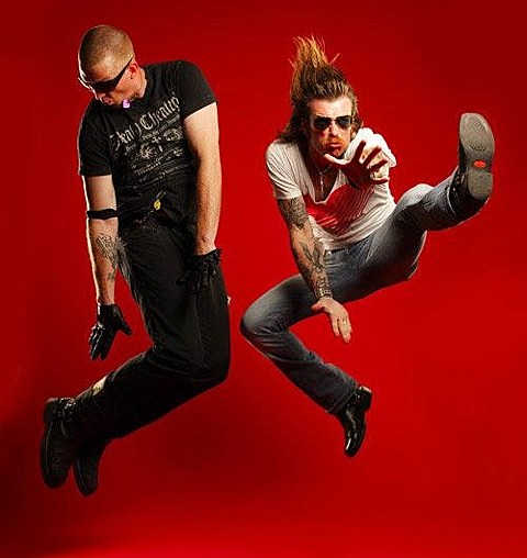 Eagles of Death Metal touring; Josh Homme made a rare appearance with the band in France (watch)