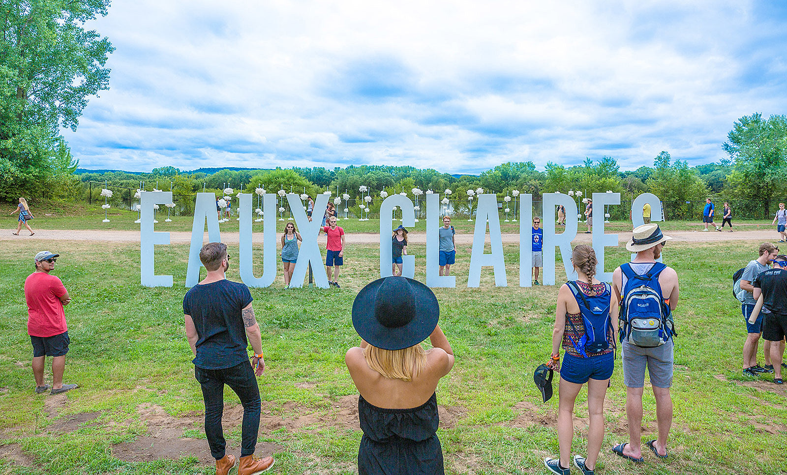 Eaux Claires Fest is the theme for this week’s BrooklynVegan Blog Radio on SiriusXMU (playist)