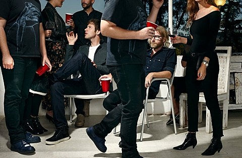 The National’s Matt Berninger + Menemona / Ramona Falls’ Brent Knopf = EL VY — debut LP & tour coming (dates, video)