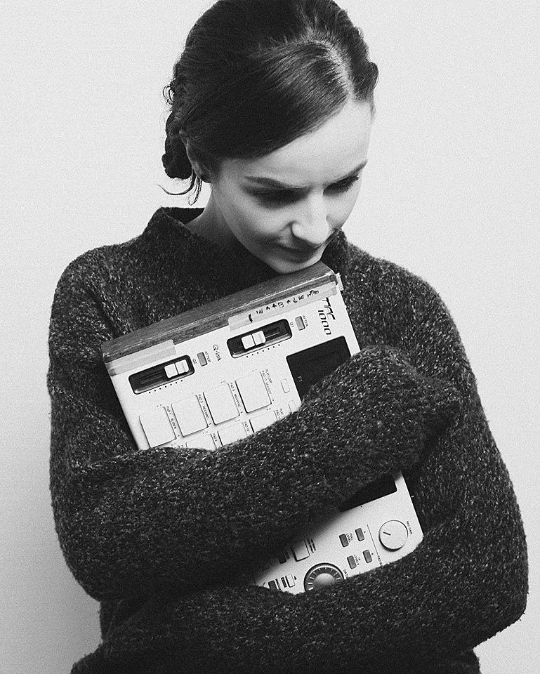 Ela Minus has a new song, “A.R.P.,” plays NYC with Austra tonight