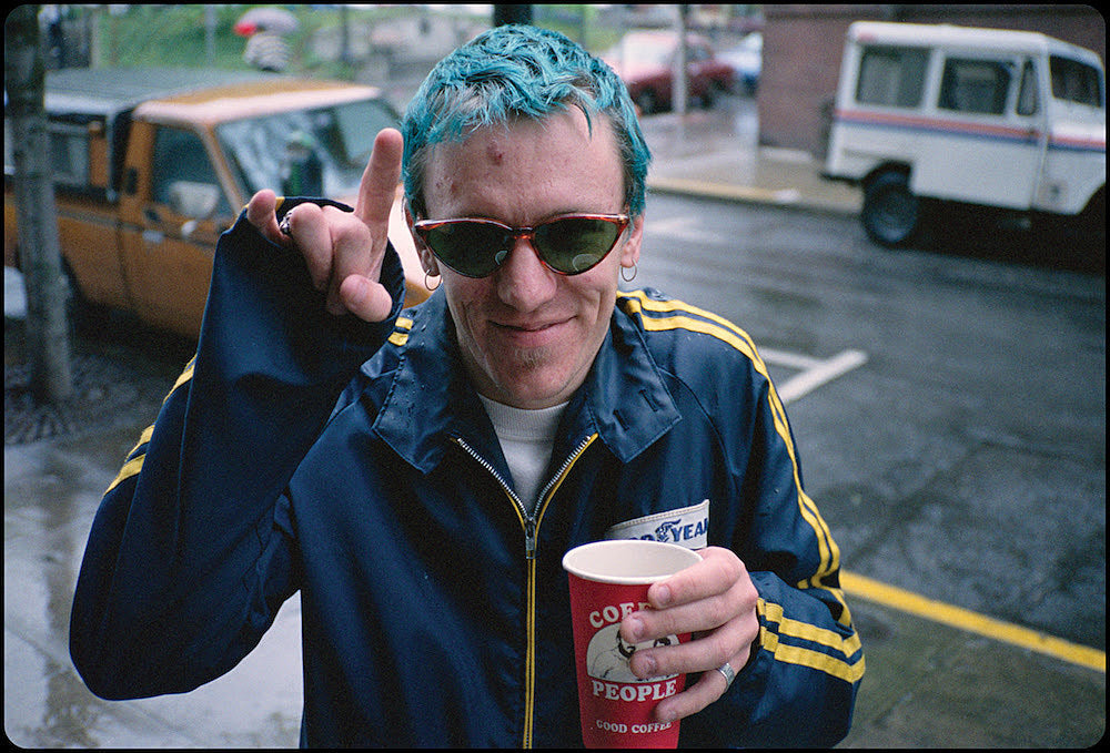 Listen to Elliott Smith’s “Some Song” from previously unreleased solo live album