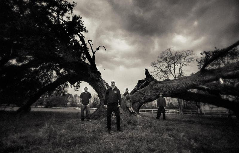 Phil Anselmo shares debut En Minor song, discusses Radiohead, playing Pantera songs, more