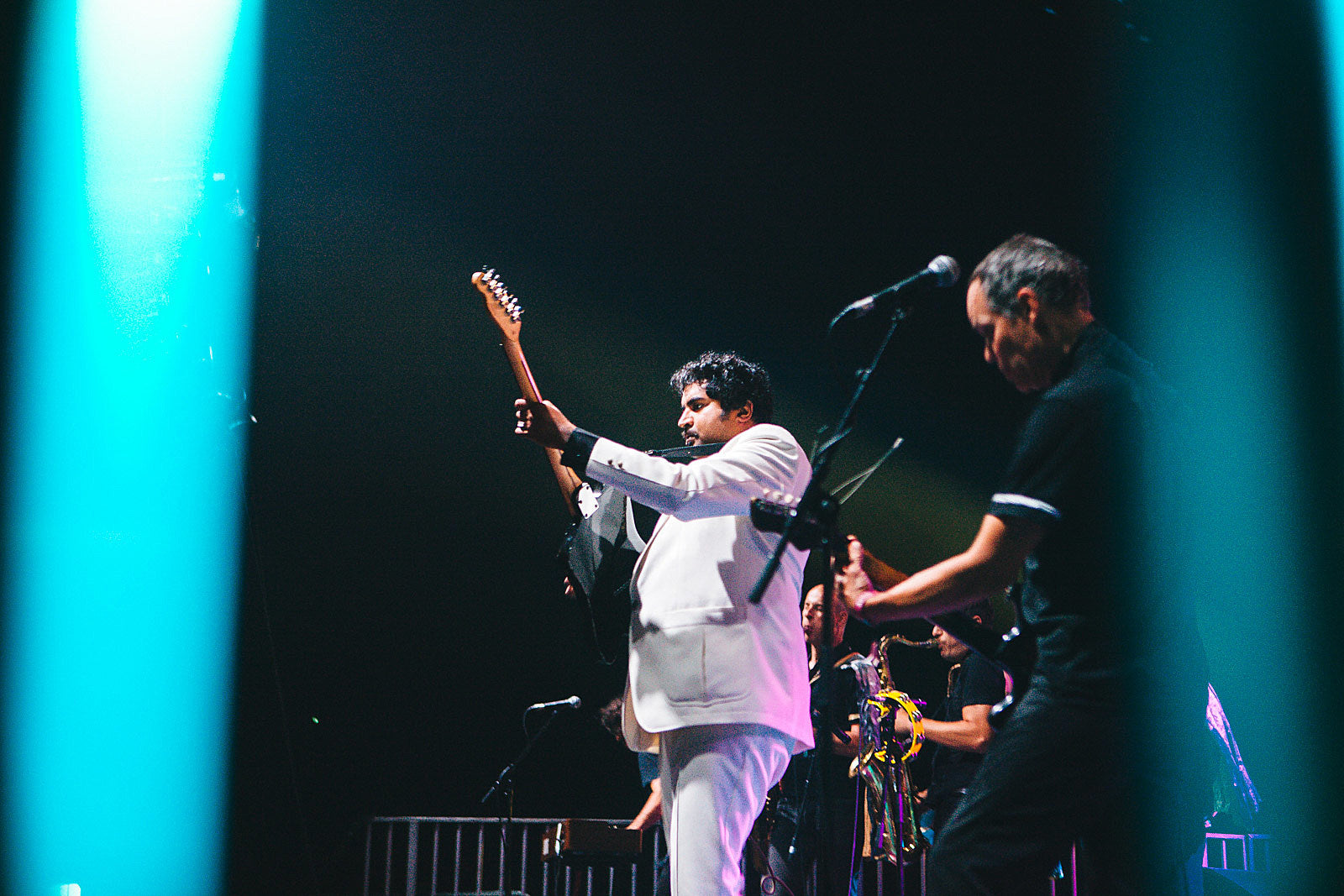 King Khan & his daughter Saba Lou are suing Rihanna