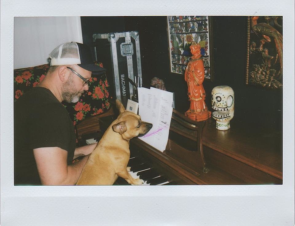 Eric Bachmann going on living room tour, including two Brooklyn shows