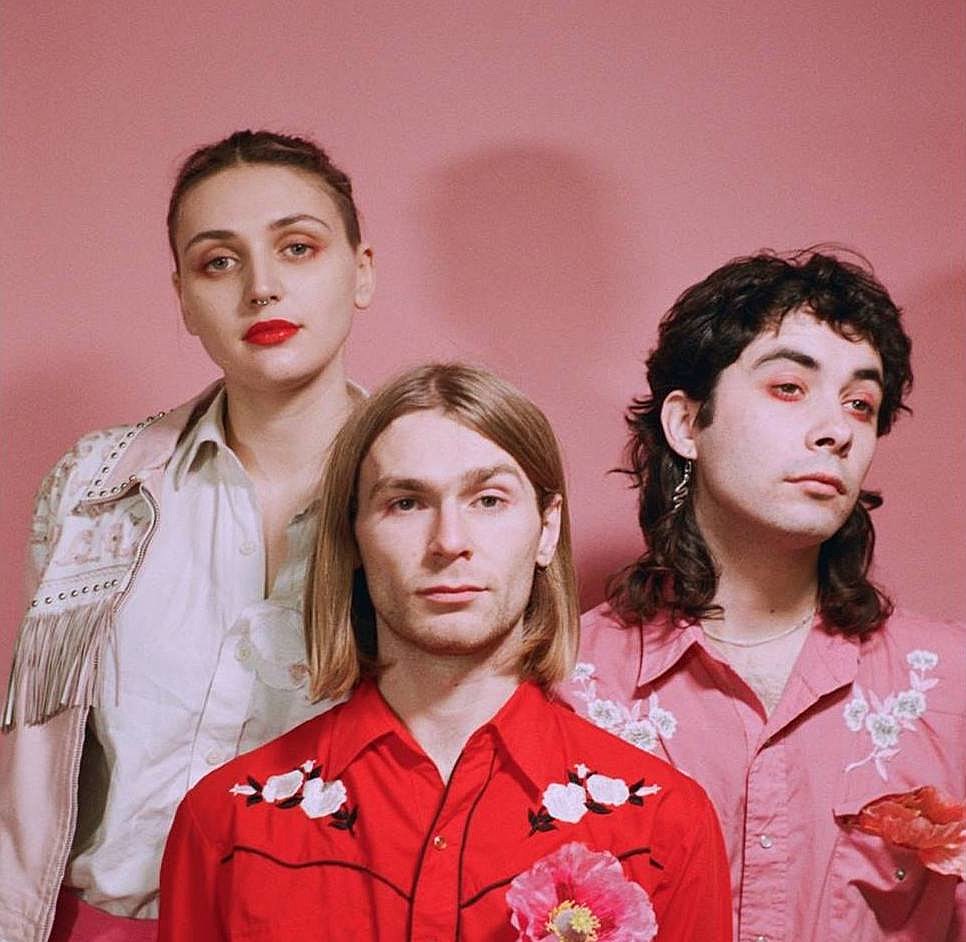 ex Joanna Gruesome members form Ex-Void, touring w/ Waxahatchee in UK