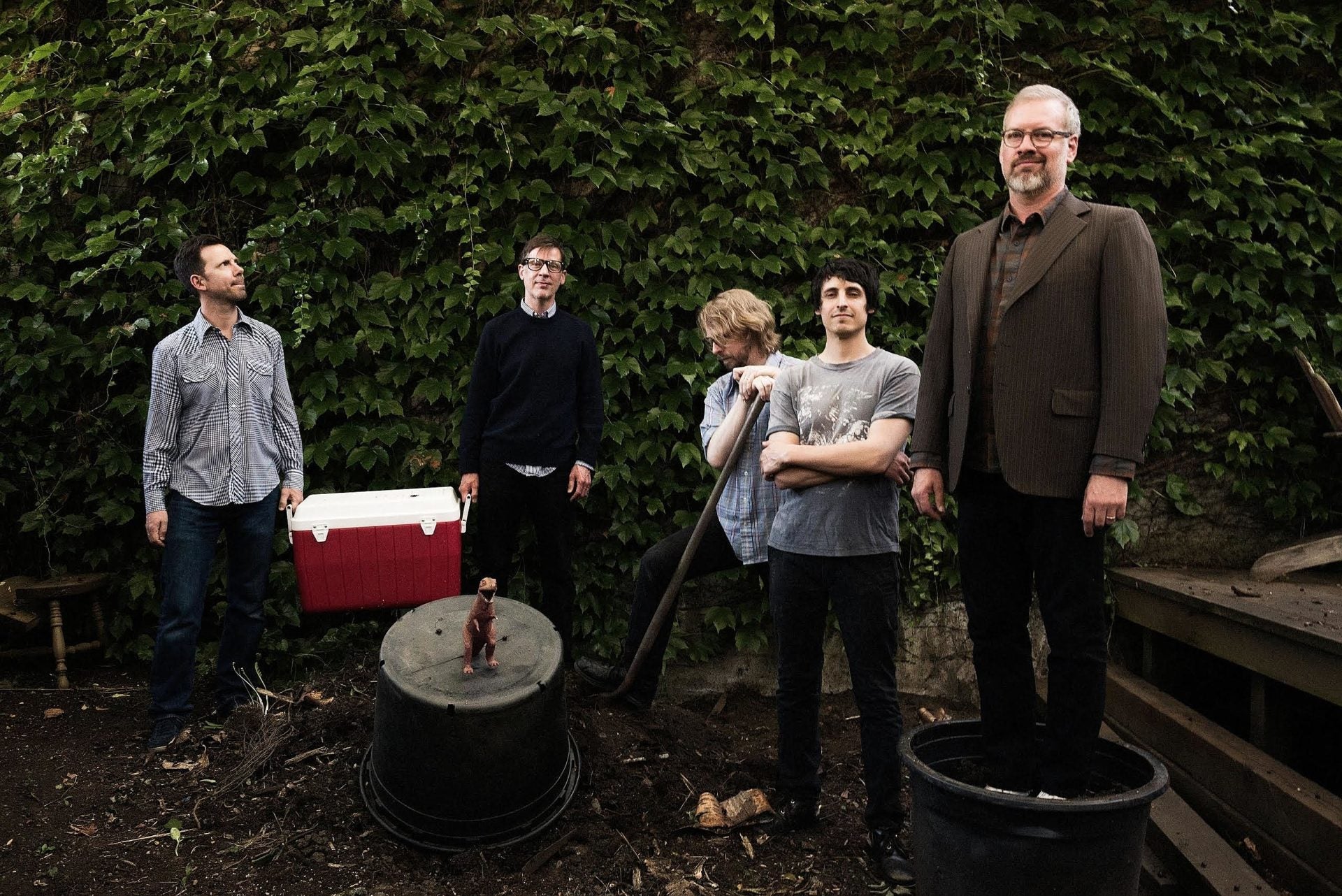 Eyelids released new single/video (watch), ready new LP produced by Peter Buck & RSD 7″ w/ Gary from The Cribs