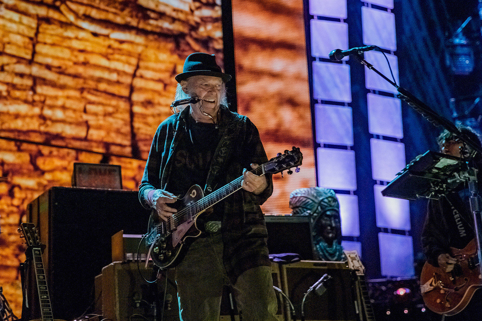 Neil Young playing 2 Capitol Theatre shows after Farm Aid