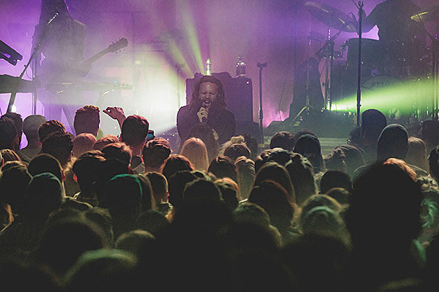 Father John Misty covered Nine Inch Nails’ “Closer” @ Riviera Theatre (pics, setlist)