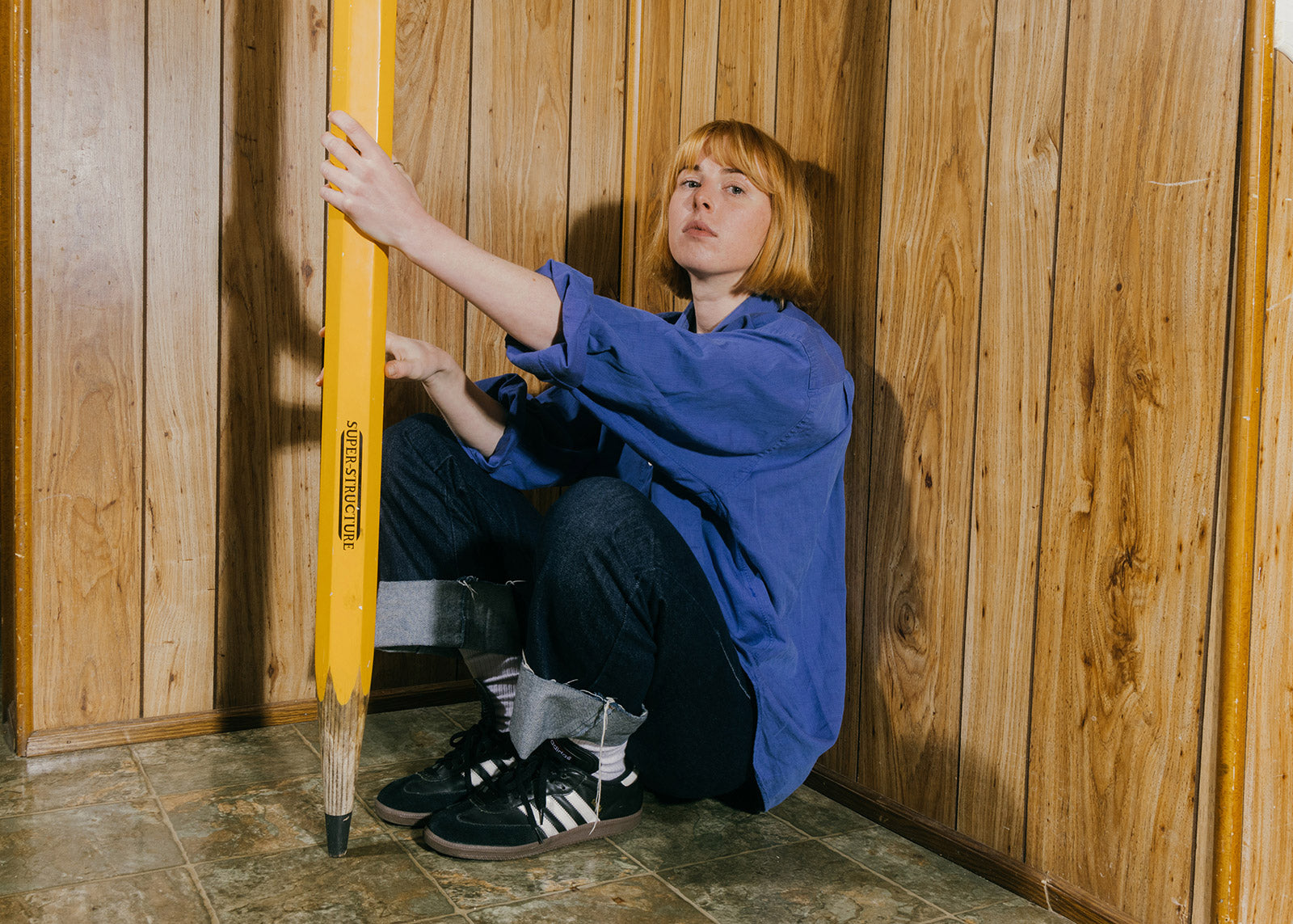 Fenne Lily announces ‘Big Picture’ expanded edition, NYC & London residencies (hear “Hollywood and Fear”)
