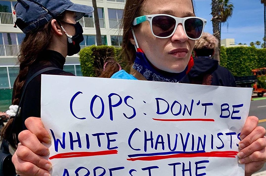 Fiona Apple joined the Black Lives Matter protests this weekend (video)